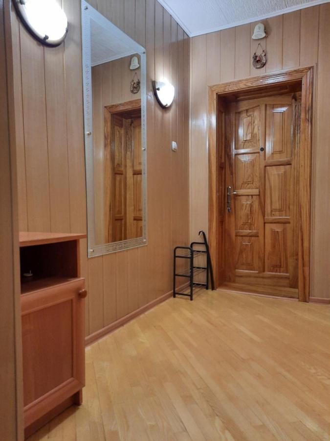 Двухкомнатная квартира возле бассейна Береговое Экстерьер фото